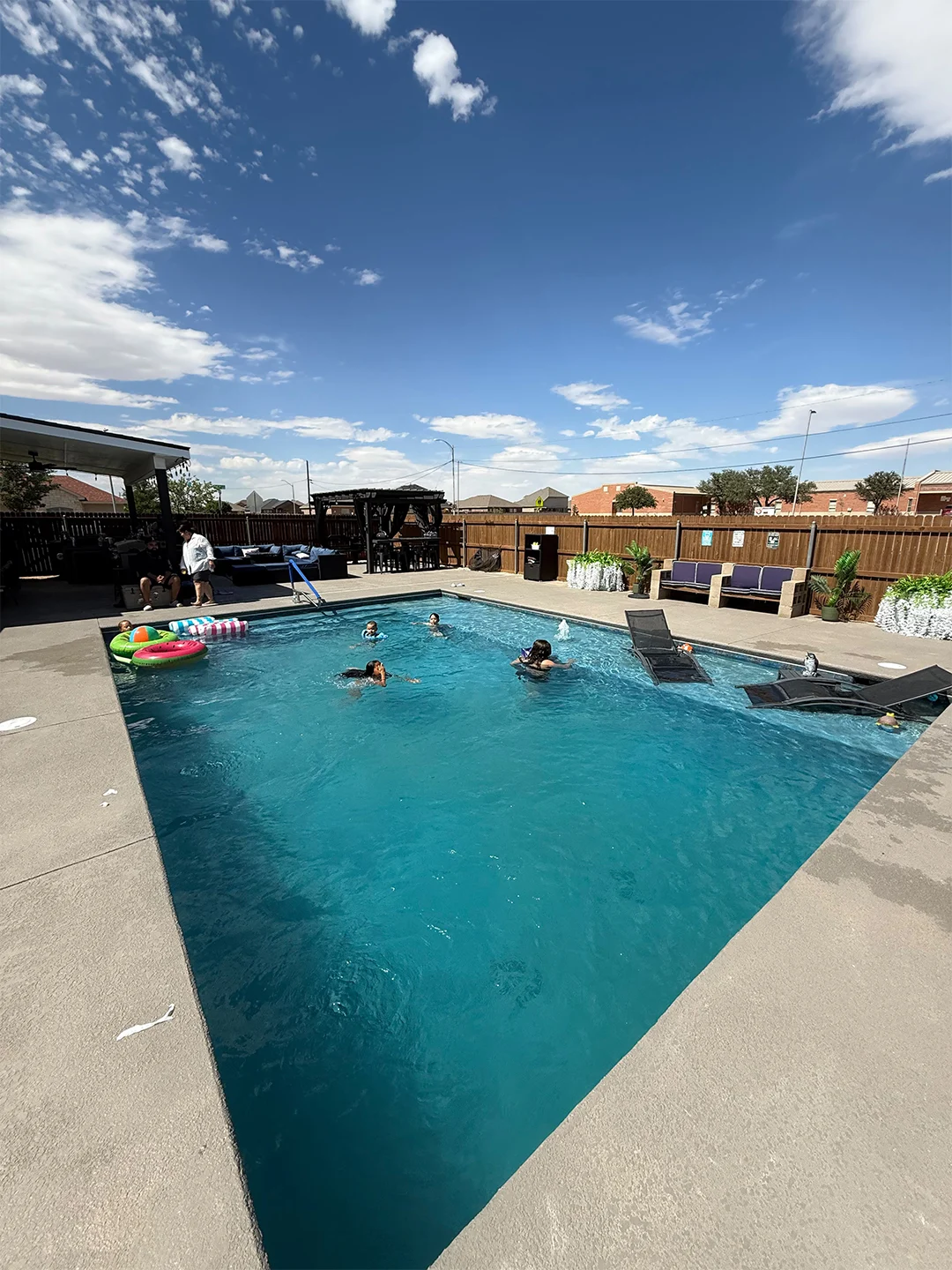 pool001 (2)